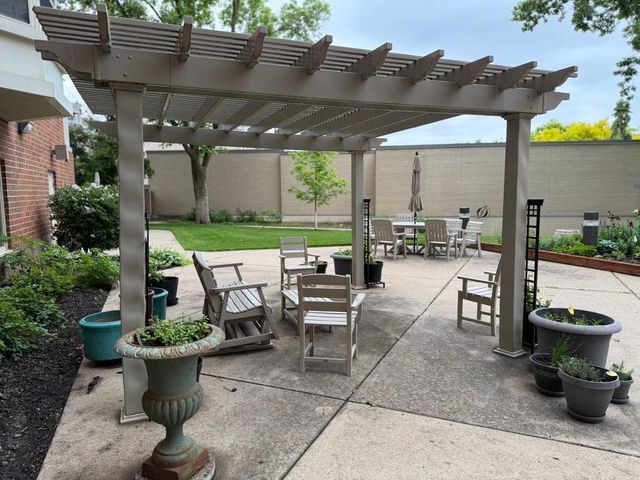 1425 W 28th Street 409, Minneapolis, MN 55408