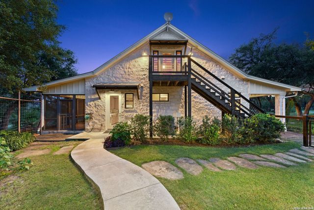 7855 Middle Creek Rd, Blanco, TX 78606