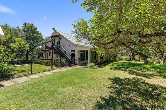 7855 Middle Creek Rd, Blanco, TX 78606