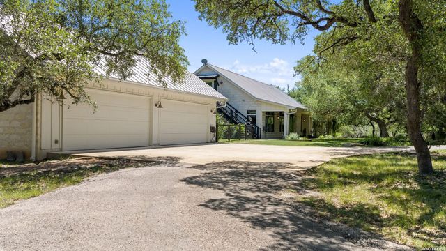 7855 Middle Creek Rd, Blanco, TX 78606