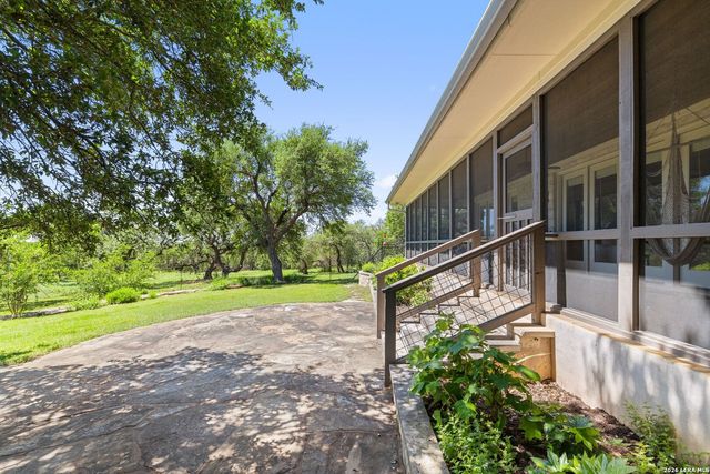 7855 Middle Creek Rd, Blanco, TX 78606
