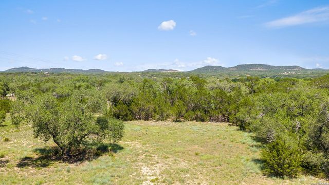 7855 Middle Creek Rd, Blanco, TX 78606