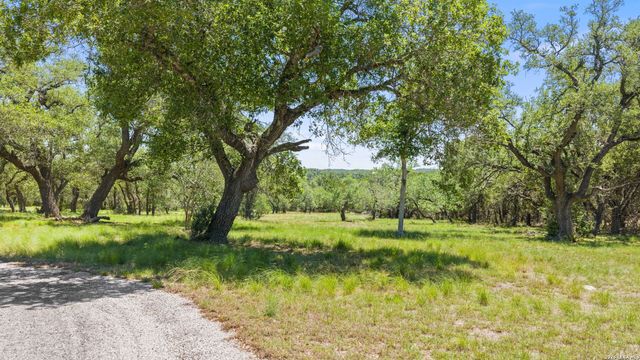 7855 Middle Creek Rd, Blanco, TX 78606