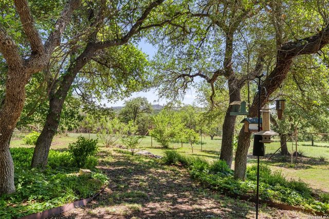7855 Middle Creek Rd, Blanco, TX 78606
