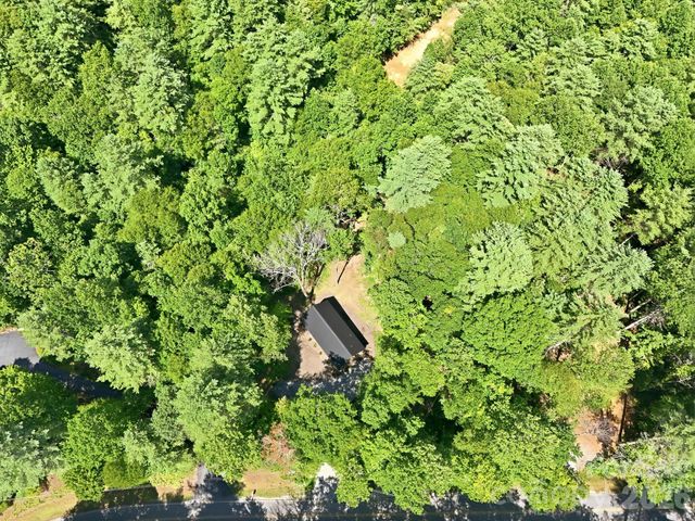 2272 Evans Road, Hendersonville, NC 28739