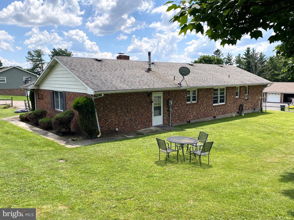 16 GREENBRIAR CT, Frostburg, MD 21532