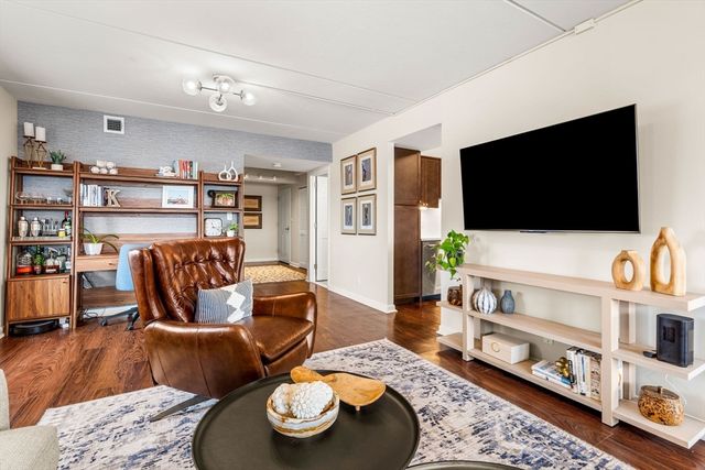 109 Water Street 404, Beverly, MA 01915