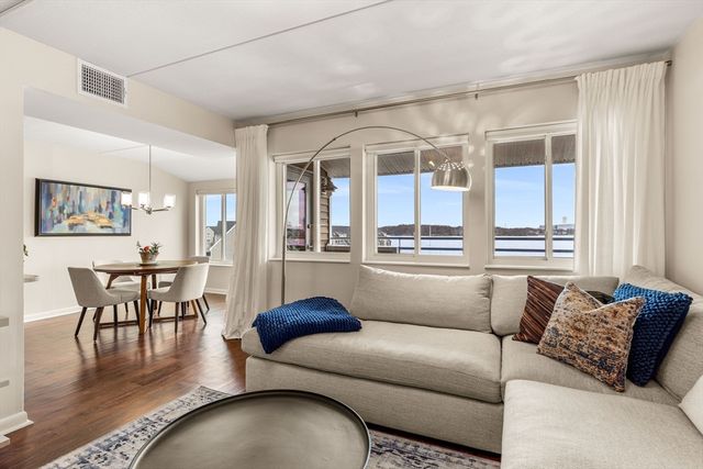 109 Water Street 404, Beverly, MA 01915