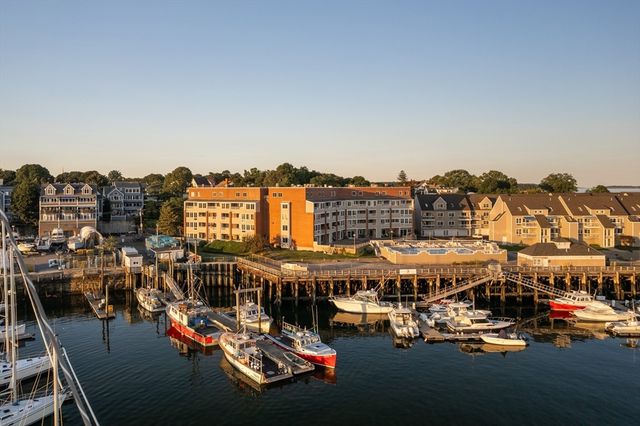 109 Water Street 404, Beverly, MA 01915