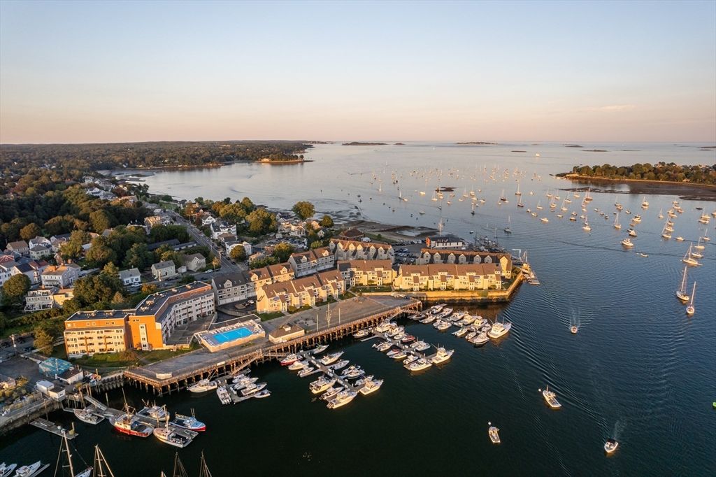 109 Water Street 404, Beverly, MA 01915