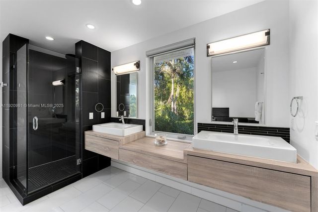 101 SW 21st Rd, Miami, FL 33129