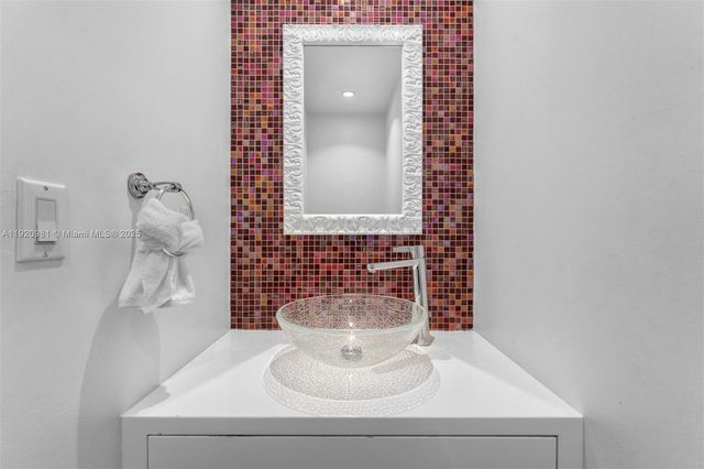 101 SW 21st Rd, Miami, FL 33129