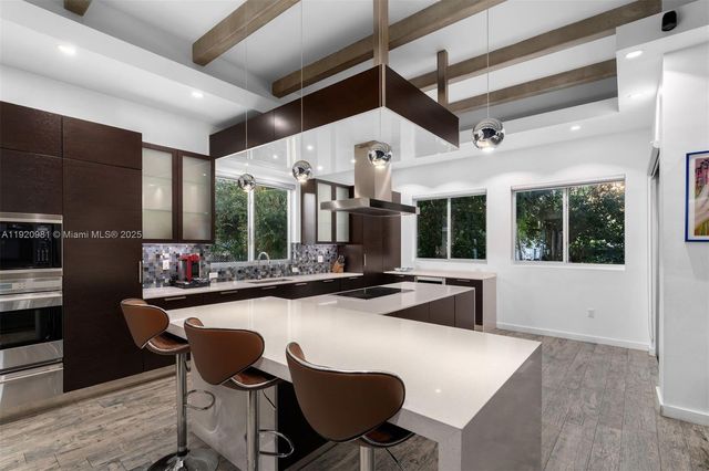 101 SW 21st Rd, Miami, FL 33129