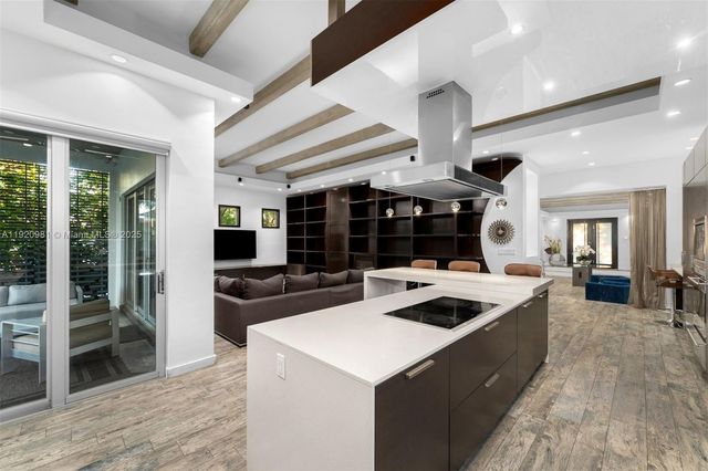 101 SW 21st Rd, Miami, FL 33129