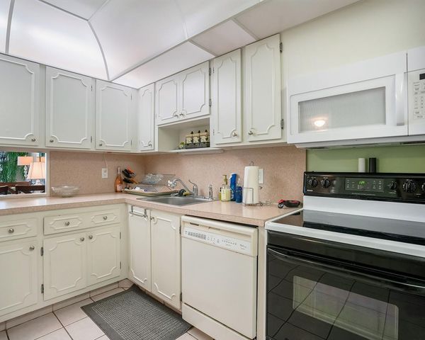 3090 N Course Drive 112, Pompano Beach, FL 33069
