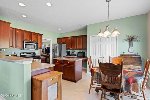 287 Cable Lake Circle, Calabash, NC 28467