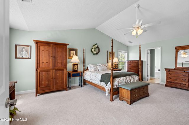 287 Cable Lake Circle, Calabash, NC 28467