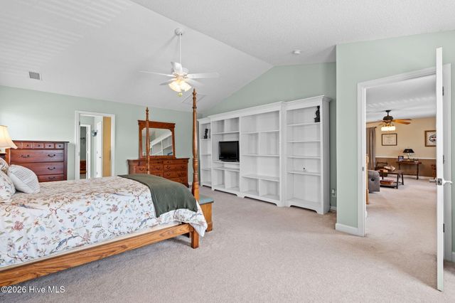 287 Cable Lake Circle, Calabash, NC 28467