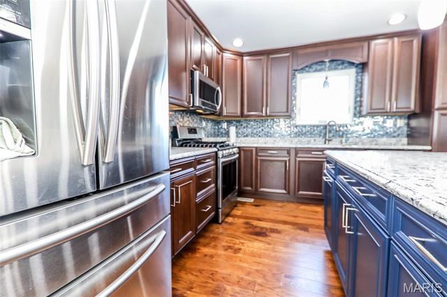 2229 Hunters Point Drive, Granite City, IL 62040