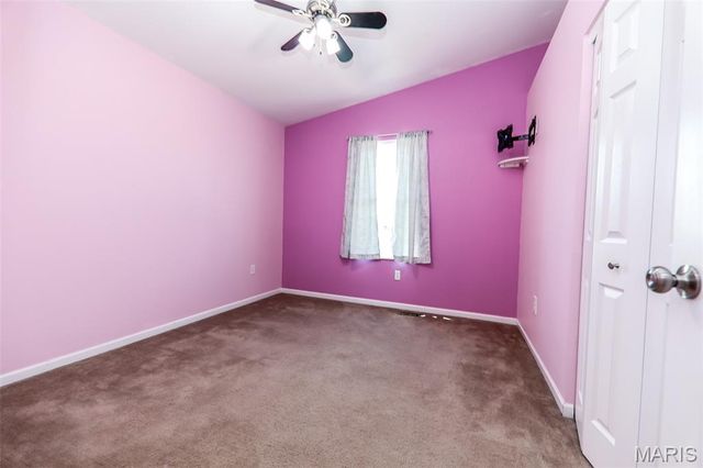 2229 Hunters Point Drive, Granite City, IL 62040
