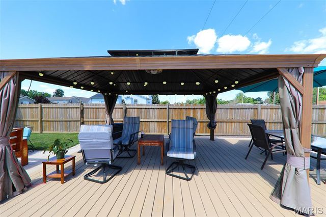 2229 Hunters Point Drive, Granite City, IL 62040