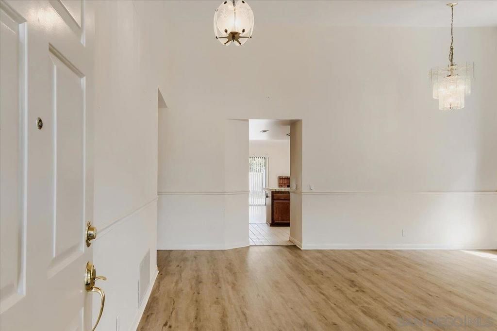 Image 6 of property listing at 13430 Bavarian Drive, San Diego, CA 92129