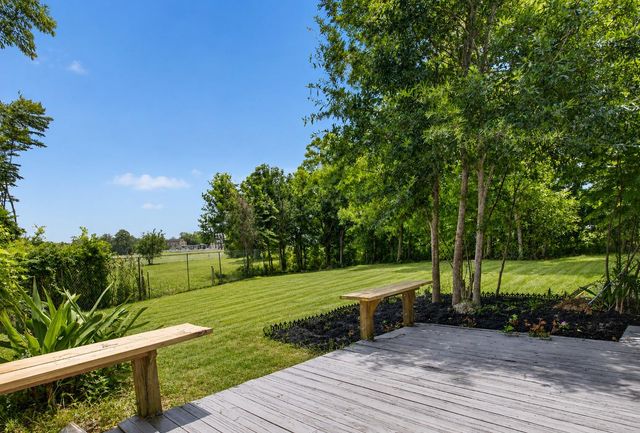 4323 Pine Shadows Street, Dickinson, TX 77539