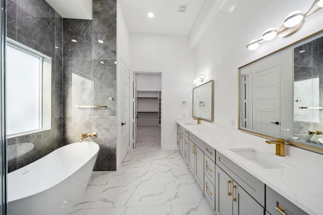 75 Wick Willow Road, Montgomery, TX 77356