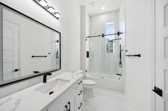 75 Wick Willow Road, Montgomery, TX 77356