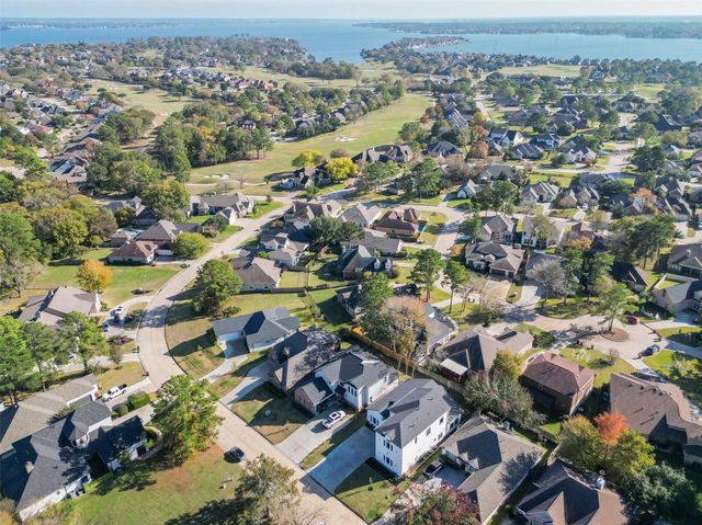 75 Wick Willow Road, Montgomery, TX 77356