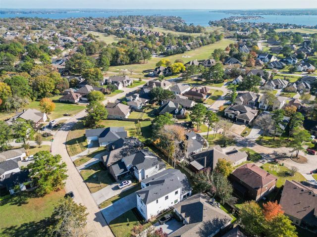 75 Wick Willow Road, Montgomery, TX 77356