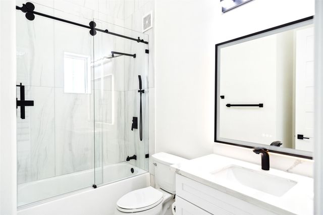 75 Wick Willow Road, Montgomery, TX 77356