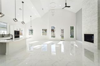 75 Wick Willow Road, Montgomery, TX 77356