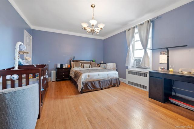 84-49 168th Street 2U, Jamaica, NY 11432