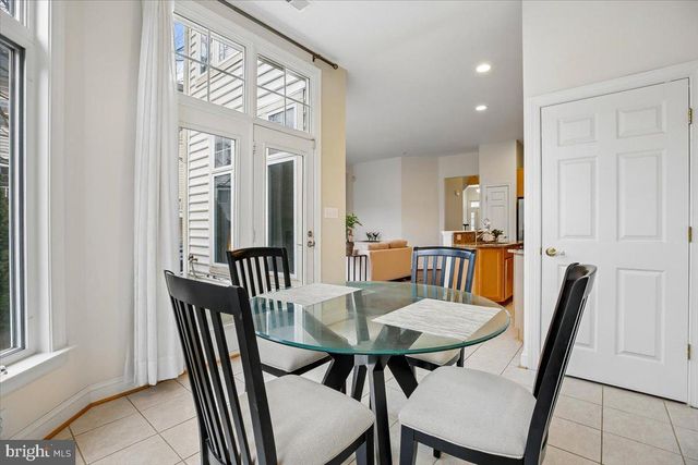 1105 HAVENCREST ST, Rockville, MD 20850