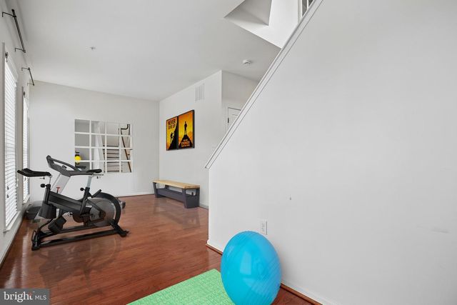 1105 HAVENCREST ST, Rockville, MD 20850