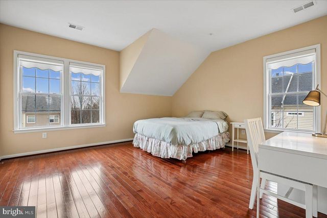 1105 HAVENCREST ST, Rockville, MD 20850