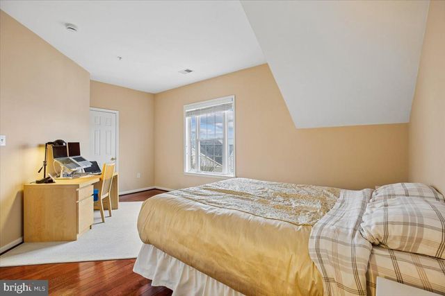 1105 HAVENCREST ST, Rockville, MD 20850