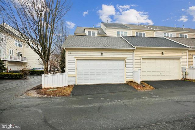 1105 HAVENCREST ST, Rockville, MD 20850