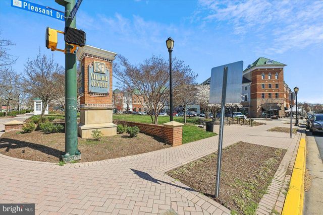 1105 HAVENCREST ST, Rockville, MD 20850