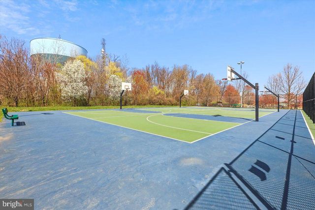 1105 HAVENCREST ST, Rockville, MD 20850