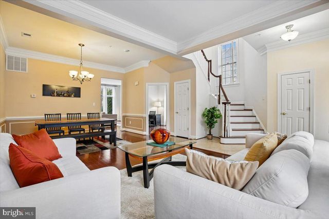 1105 HAVENCREST ST, Rockville, MD 20850