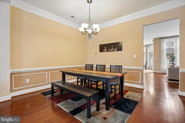 1105 HAVENCREST ST, Rockville, MD 20850