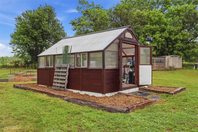1831 NW 16th Street, Newcastle, OK 73065