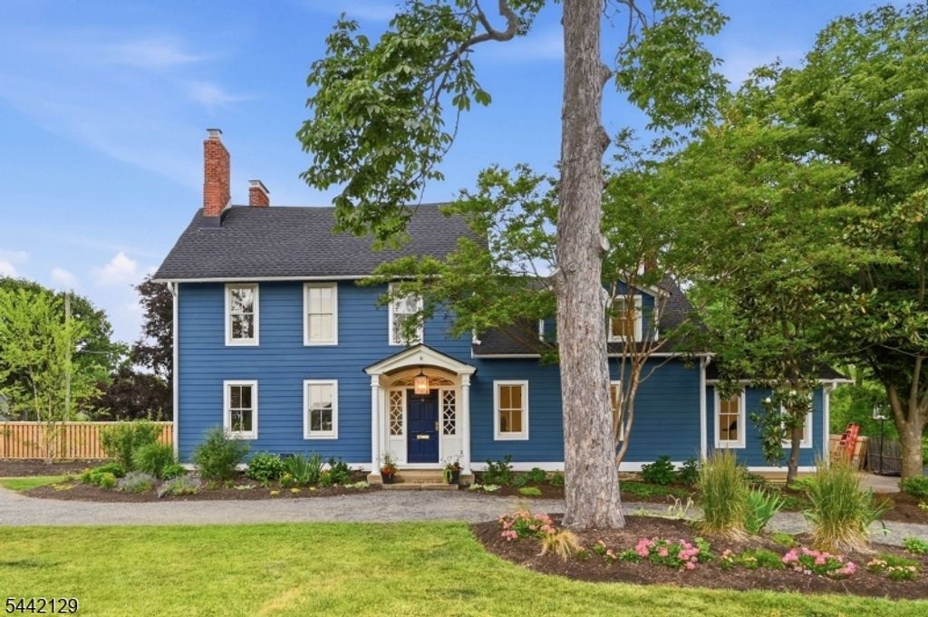 54 E Main St, Mendham Boro, NJ 07945 — exterior
