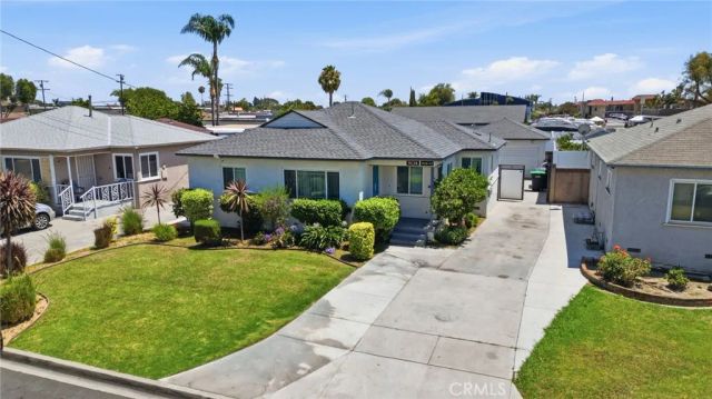 9138 Rendalia, Bellflower, CA 90706