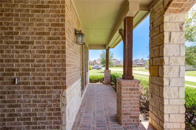 2415 Flowering Brook Lane, Sugar Land, TX 77479