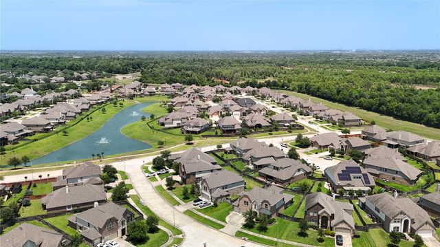 2415 Flowering Brook Lane, Sugar Land, TX 77479