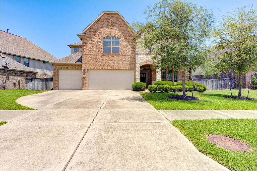 2415 Flowering Brook Lane, Sugar Land, TX 77479