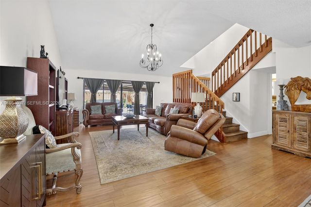 9375 NW 18th Ct, Plantation, FL 33322